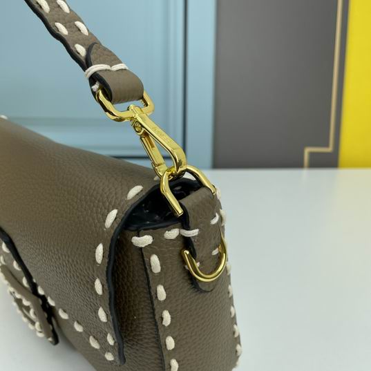 Fendi 2303 27x5x15cm ww (4)