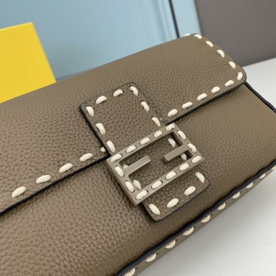 Fendi 2303 27x5x15cm ww (5)