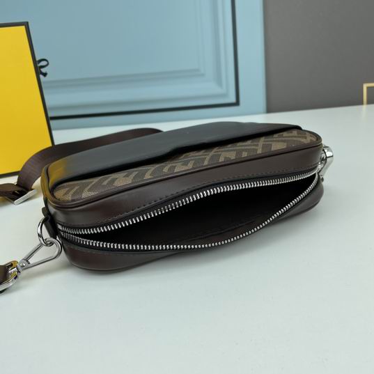 Fendi 2335 22x15x4.5cm ww (7)