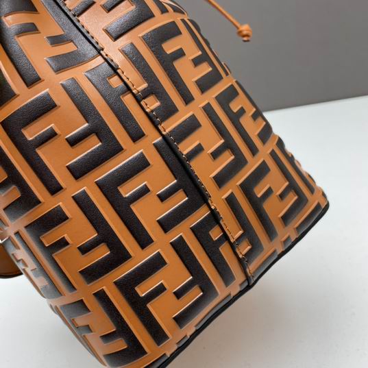 Fendi 23511 17x25x15cm ww (14)