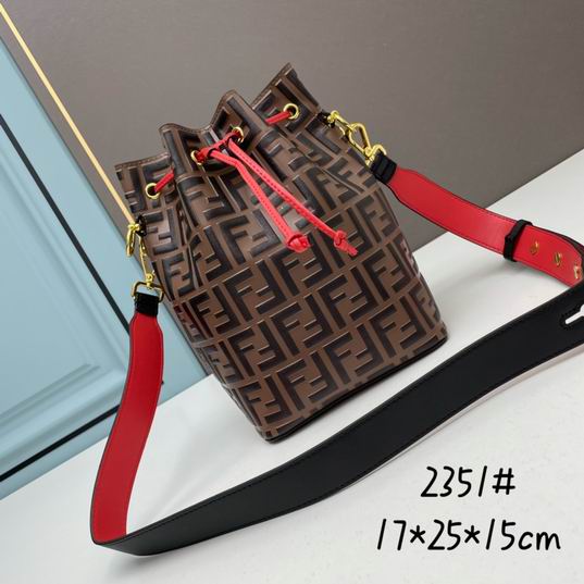 Fendi 23511 17x25x15cm ww (17)