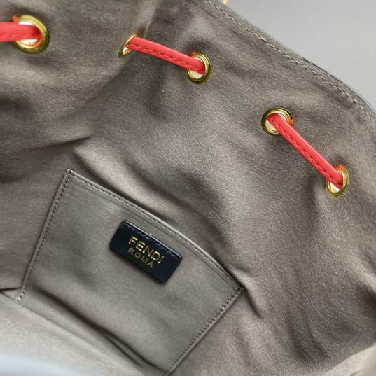 Fendi 23511 17x25x15cm ww (23)