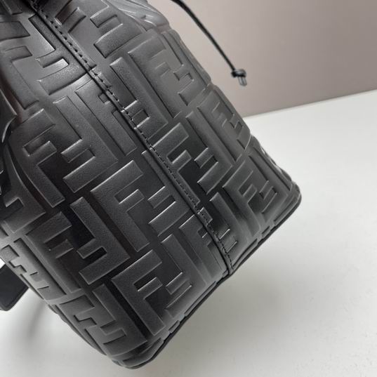 Fendi 23511 17x25x15cm ww (6)