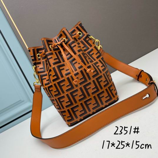 Fendi 23511 17x25x15cm ww (9)