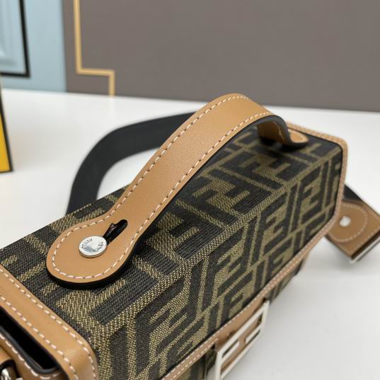 Fendi 23x6.5x13cm ww (14)