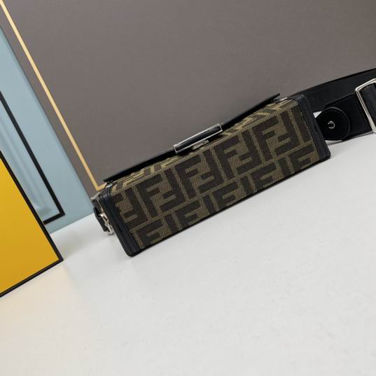 Fendi 23x6.5x13cm ww (20)