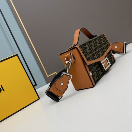 Fendi 23x6.5x13cm ww (4)