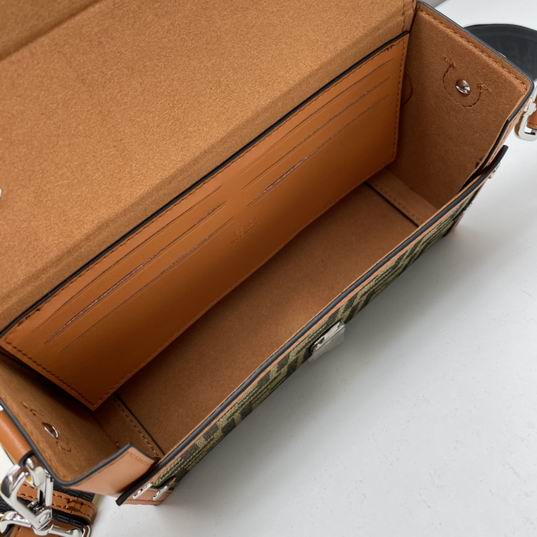 Fendi 23x6.5x13cm ww (7)