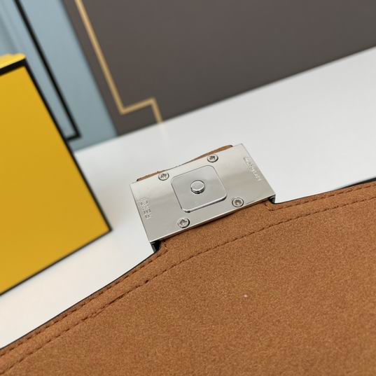 Fendi 23x6.5x13cm ww (8)