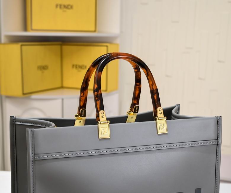 Fendi 3363 35x17x31cm ww (11)