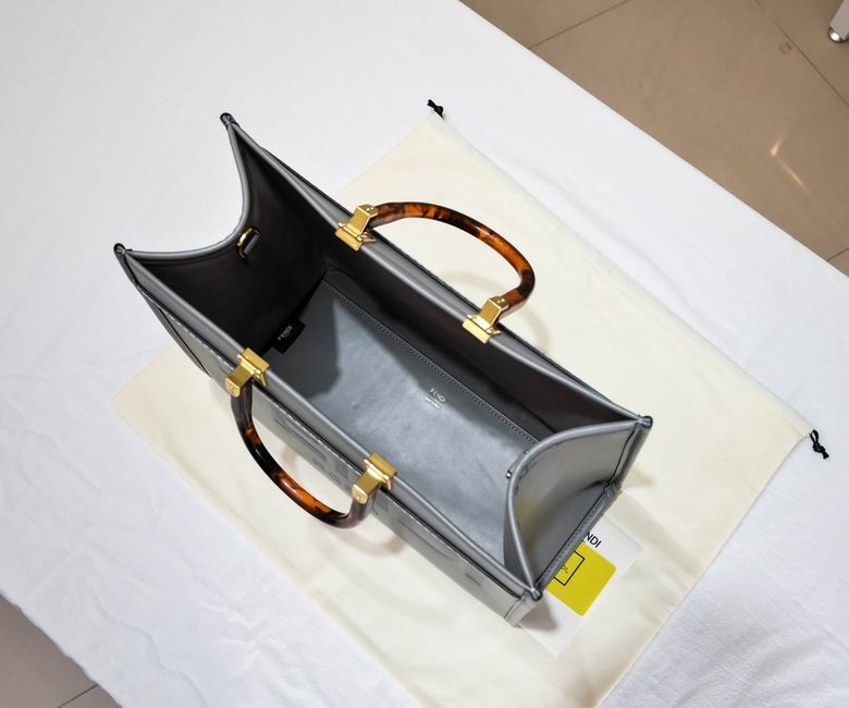 Fendi 3363 35x17x31cm ww (18)