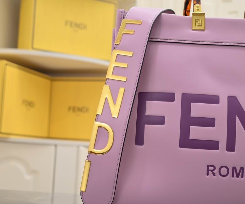 Fendi 3363 35x17x31cm ww (2)