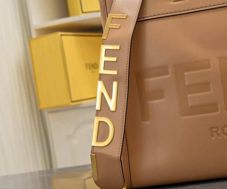 Fendi 3363 35x17x31cm ww (20)