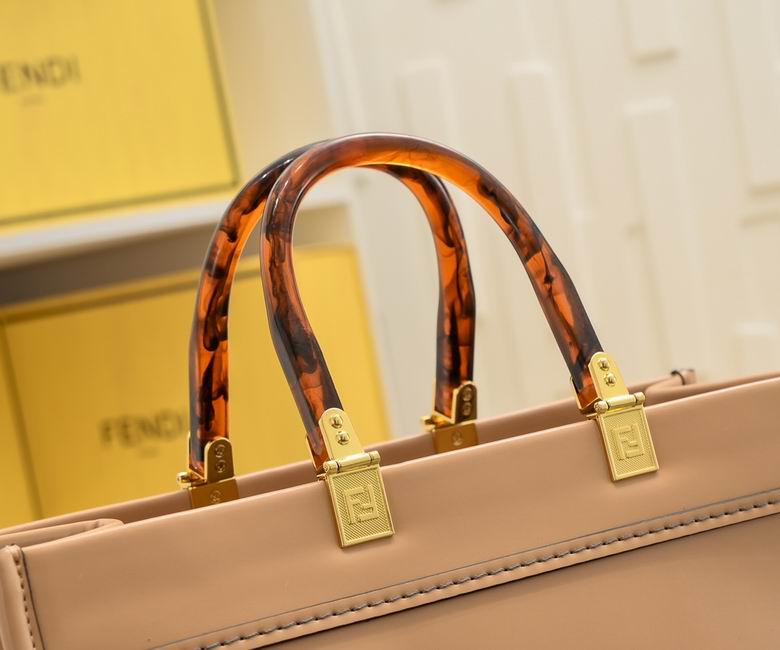 Fendi 3363 35x17x31cm ww (21)