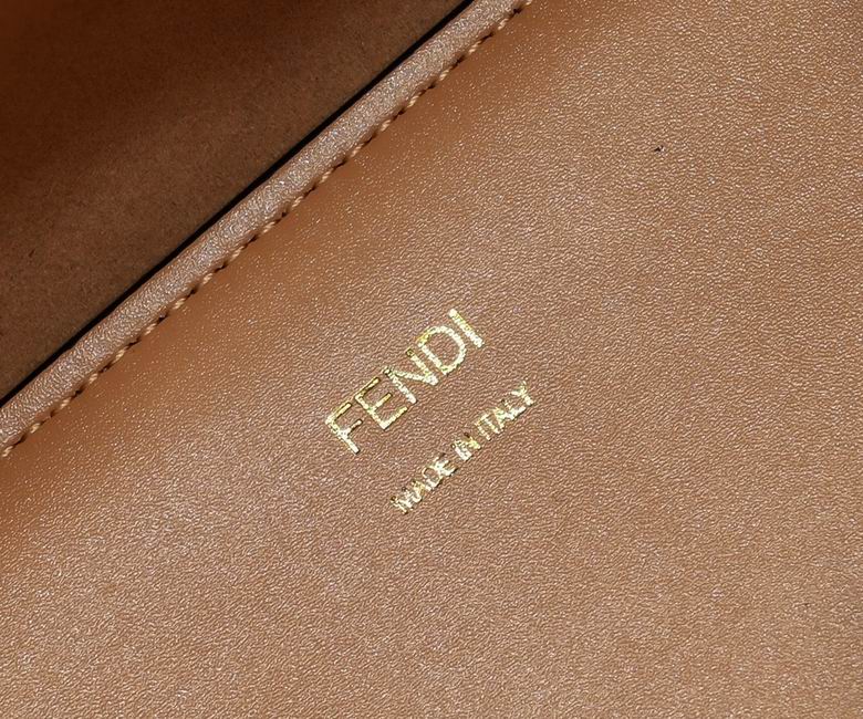 Fendi 3363 35x17x31cm ww (24)