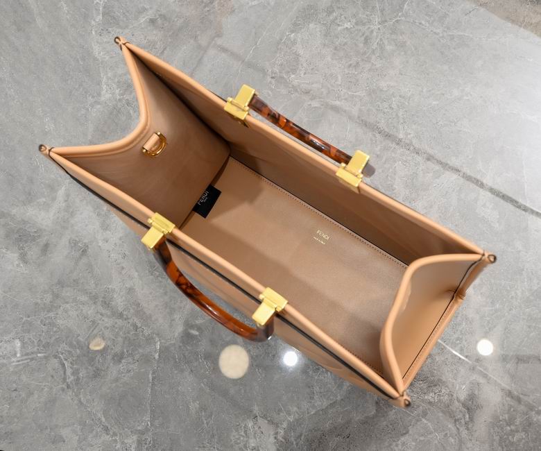 Fendi 3363 35x17x31cm ww (27)