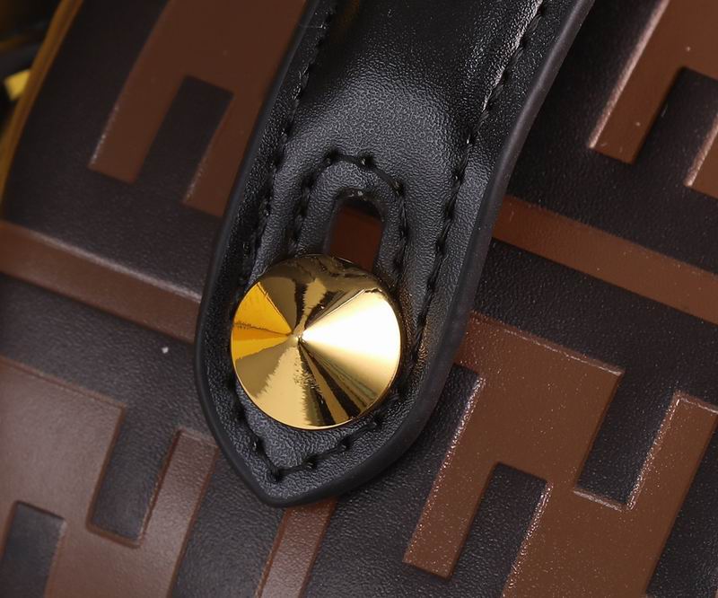 Fendi 3383 22x10x22cm ww (5)