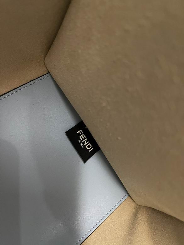Fendi 35x17x31cm YG 1 (5)