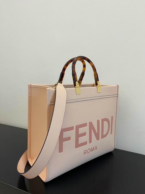 Fendi 35x17x31cm YG 2 (2)