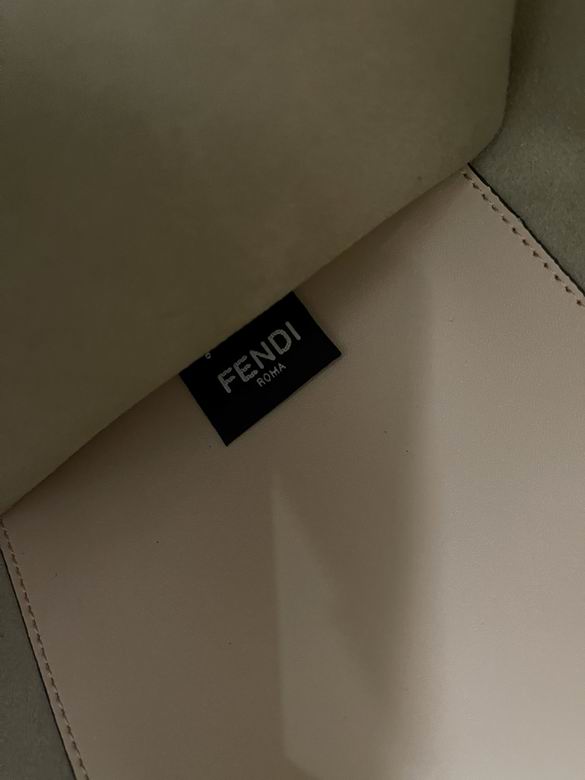 Fendi 35x17x31cm YG 2 (5)