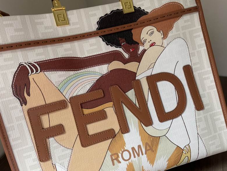 Fendi 36x31x12cm YG (4)