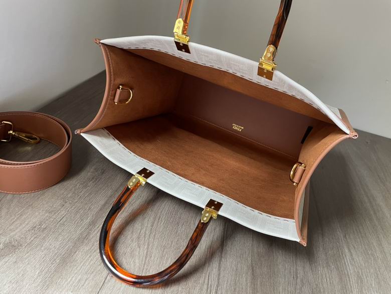 Fendi 36x31x12cm YG (6)