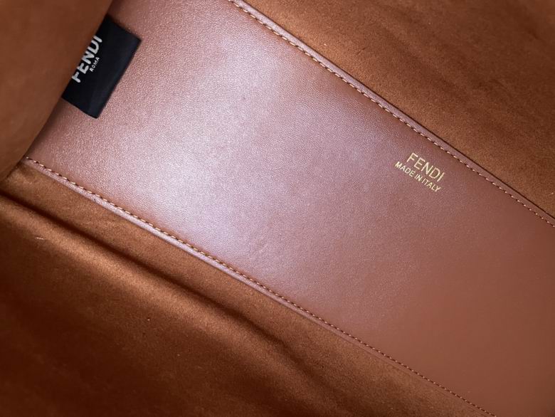 Fendi 36x31x12cm YG (7)