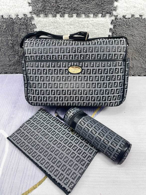 Fendi 40x30x15cm CX 1 (2)