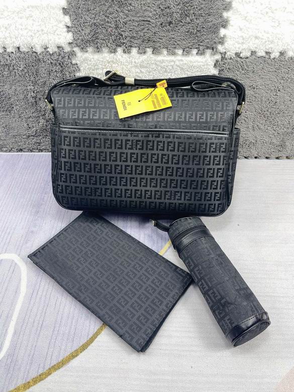 Fendi 40x30x15cm CX 2 (2)