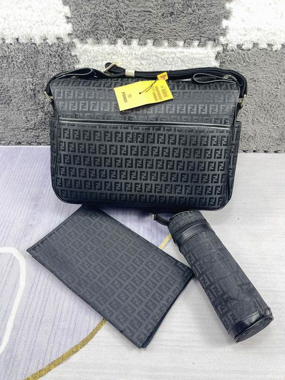 Fendi 40x30x15cm CX 2 (3)