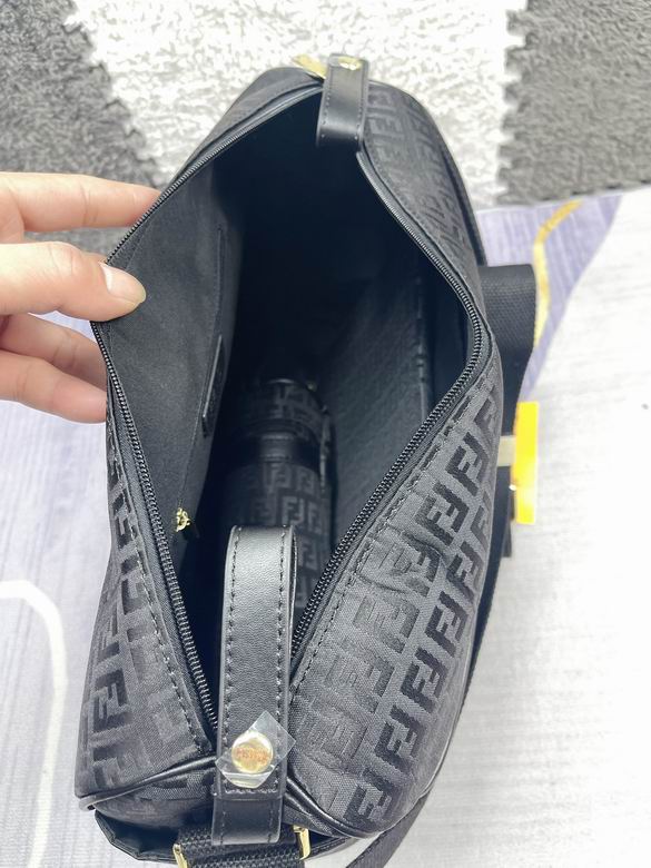 Fendi 40x30x15cm CX 2 (6)