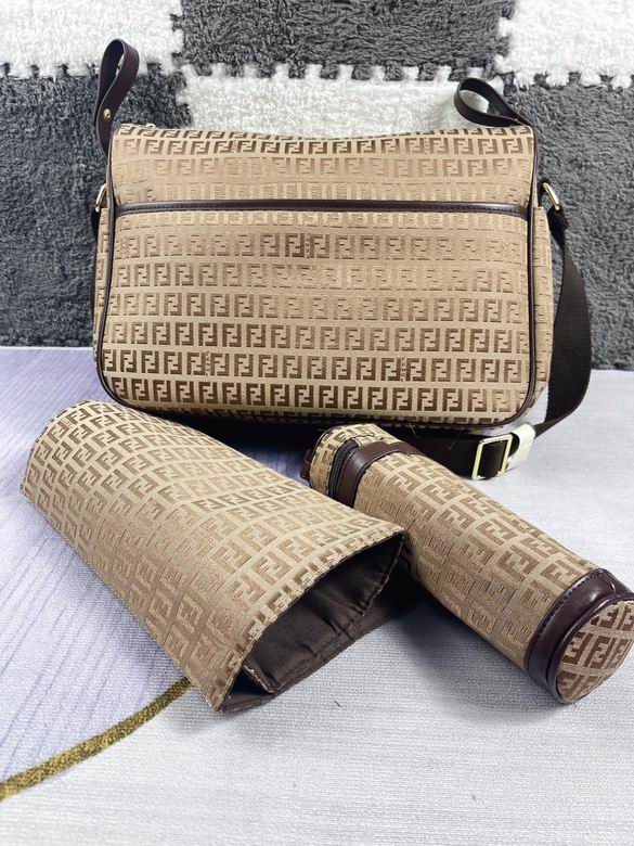 Fendi 40x30x15cm CX 3 (4)