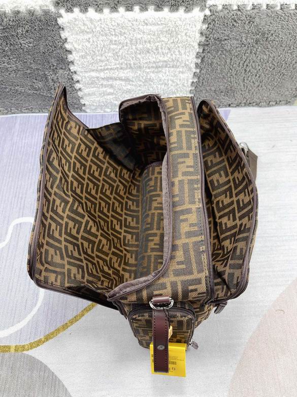 Fendi 42x32x15cm CX (5)