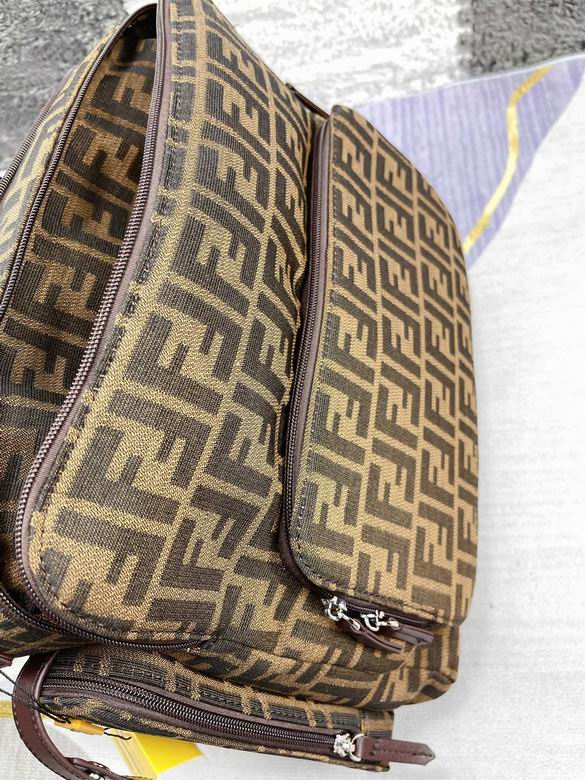 Fendi 42x32x15cm CX (7)