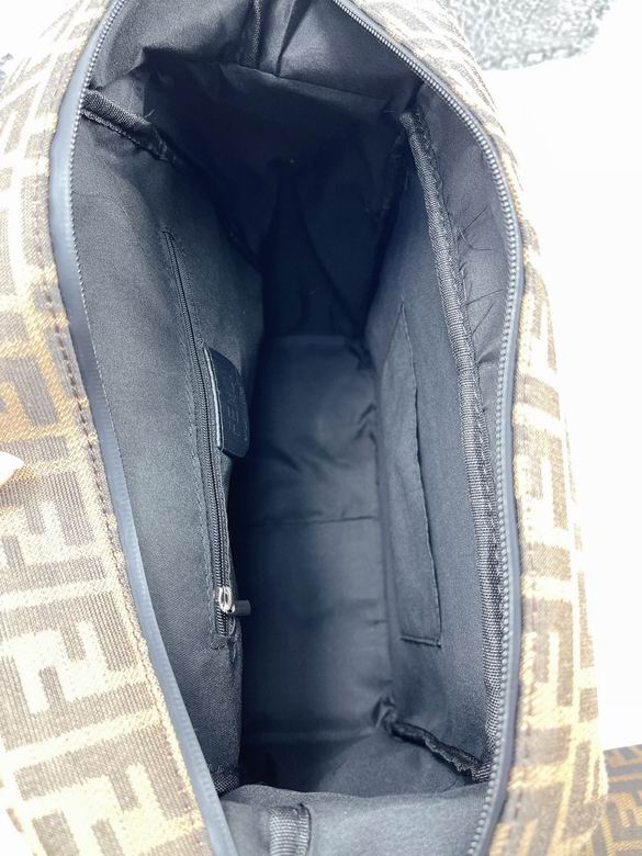 Fendi 42x32x15cm CX 1 (8)