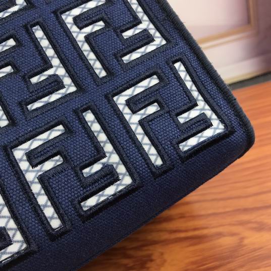 Fendi 608 38x34x20cm ww (14)