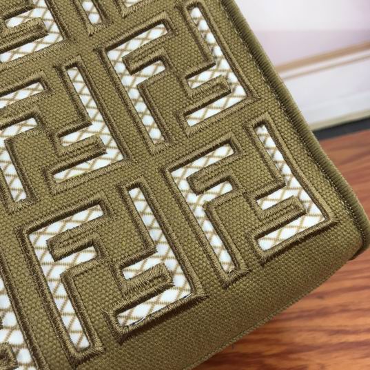 Fendi 608 38x34x20cm ww (24)