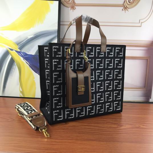 Fendi 608 38x34x20cm ww (29)