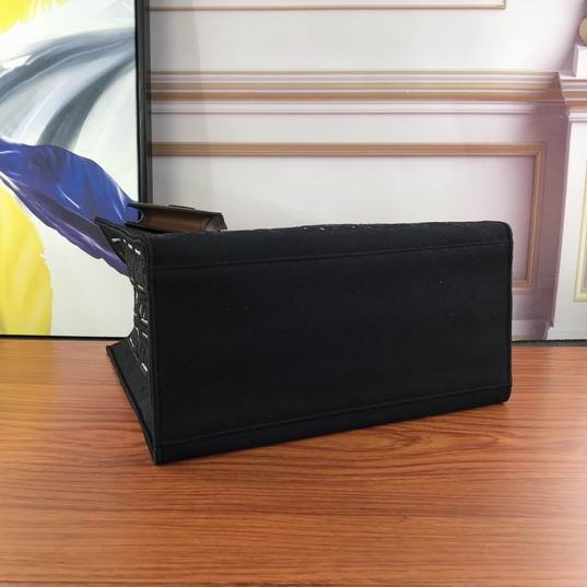 Fendi 608 38x34x20cm ww (30)