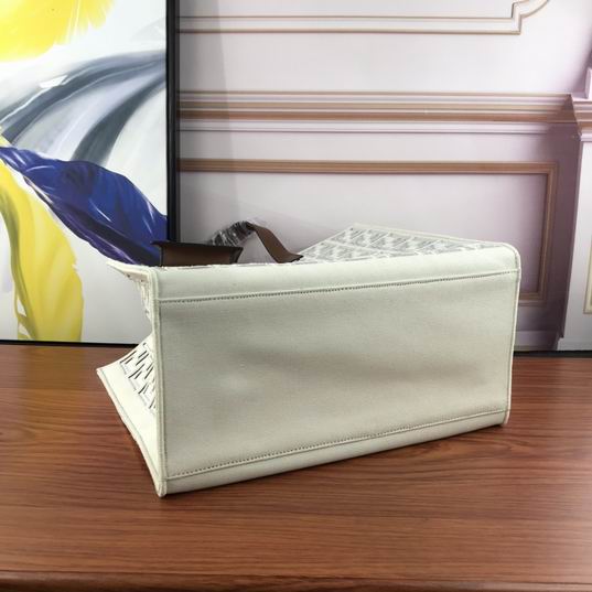 Fendi 608 38x34x20cm ww (4)