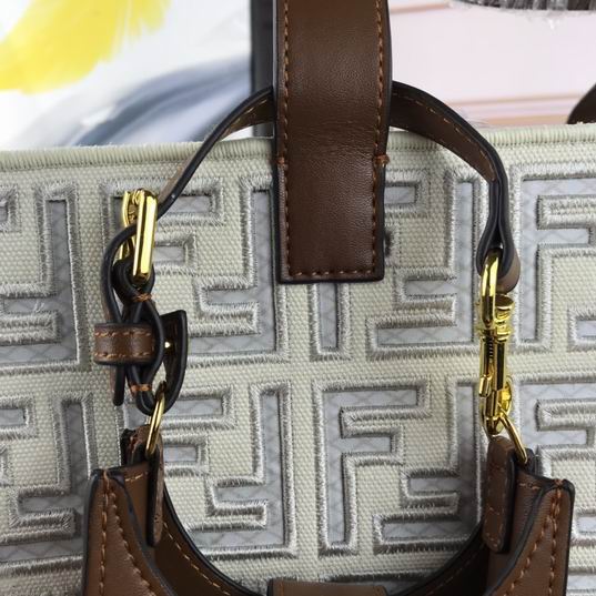 Fendi 608 38x34x20cm ww (6)