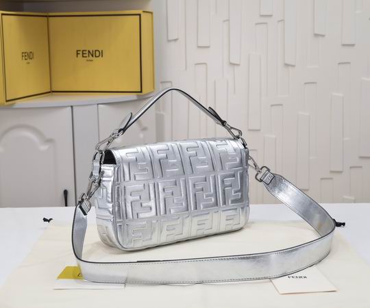 Fendi 6608 26x5x15cm ww (2)