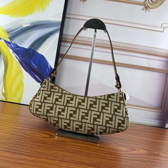 Fendi 7001 32x11x5cm ww (3)