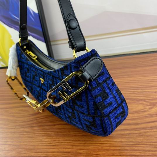 Fendi 7001 32x11x5cm ww (5)