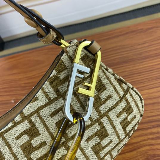 Fendi 7001 32x11x5cm ww (5)