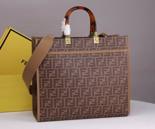 Fendi 7710 36.5x14x31cm ww (2)