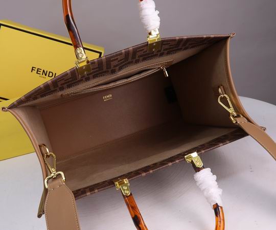 Fendi 7710 36.5x14x31cm ww (9)