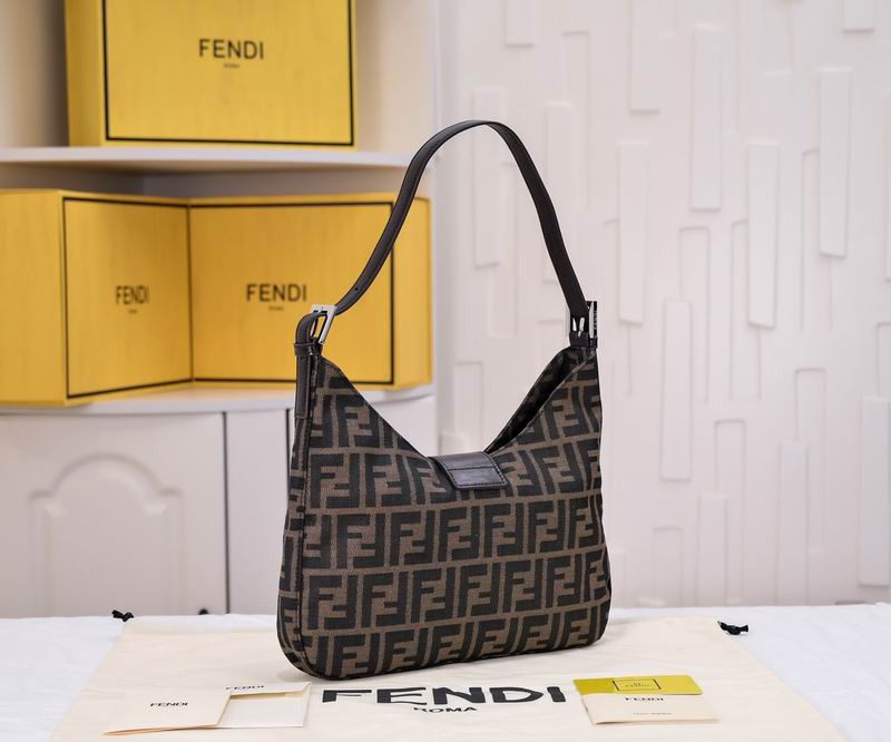 Fendi 7727 29x25x4cm ww (12)