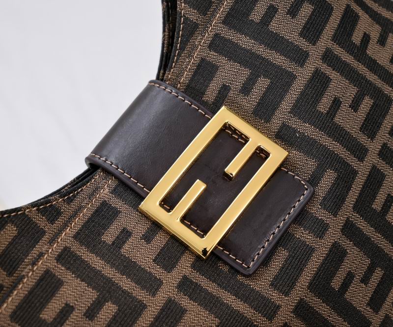 Fendi 7727 29x25x4cm ww (6)