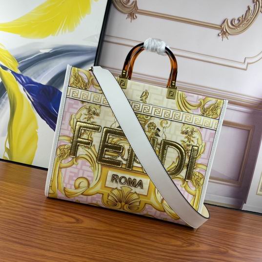 Fendi 7727 35x17x31cm ww (2)